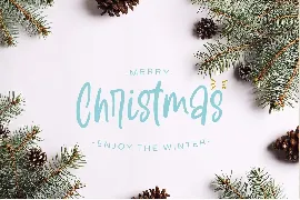 Winter Lova font