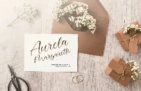 Ellie Mona font