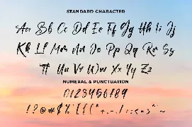 Raventide - Brush Script Font