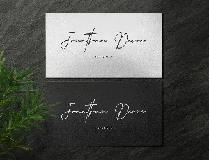 Mouthpiece - Modern Calligraphy Font