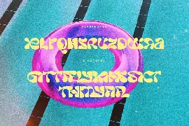 Lyzero - Groovy Retro Display font