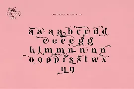 Pink Crestelle - Fancy Font