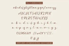 Delinda Agatha - Calligraphy Font