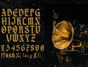 Vintage Victory font