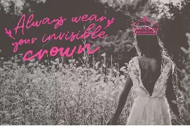 Girly Feminine Script Font