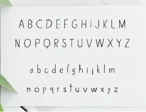 Alexiss Sans Serif Font