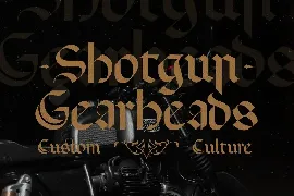 Moanq - A Blackletter Typeface font