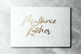 Martina - Handwritten Font