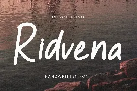 Ridvena Handwritten font