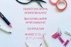 Realljoy - Decorative Font