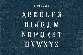 Melcoinda - Vintage Ornamental Font