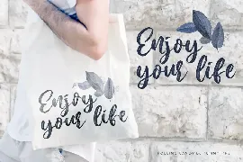 Rolling Candy-Beautiful Handwritten Font