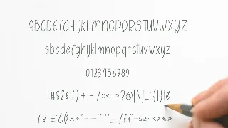 Esmonthy - Monoline Font