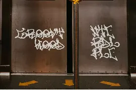 Vabioxe - Unique Graffiti Font