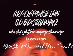 Avextur SVG Brush Font