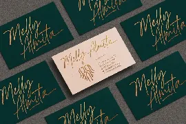 Golden Hopes - Natural Signature Font