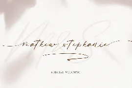 Smoothness | Script Tail Font