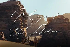 Fathony King - Signature Font