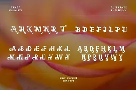 Novaith - Display Retro Font