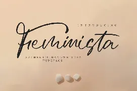 Feminista - Fashion Font