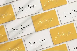 Bottucke Signature Script font