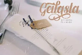 Fendysa - Calligraphy Font