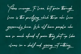 Historikal Signature Script Font