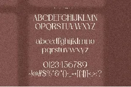 Roman Lover font