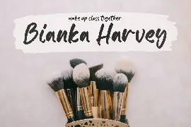 Moody Handwritten Font