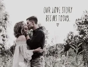 Love Story Skinny Font