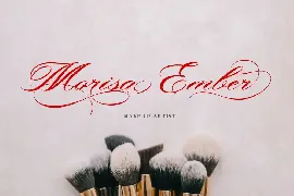 Bonthing Calligraphy Font