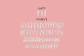 Charlotte Lucky Quirky Font