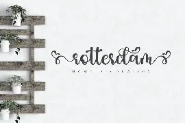 Brigtia Script Font