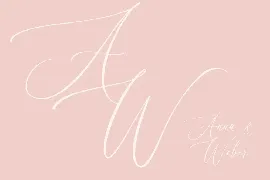 Amantea Script Font