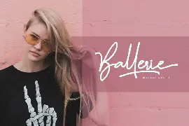 Suddenly - Signature Script font