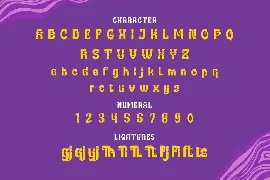 KAYINO | Groovy Retro Font