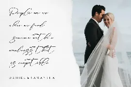 Ghalisha Signature Font