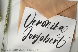 Sobriquet - Modern Calligraphy Font