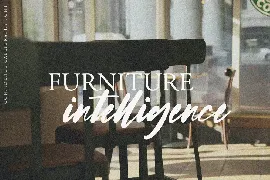 Confidence - Calligraphy Font