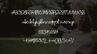 Qalesya Handwritting Font