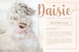 Helena Bloom - Wedding Font