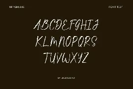 Maya Ophelia Signature Font