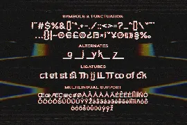 Avaluna - Glitch Display Font