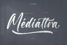 Taillor Amillate Modern Script Font