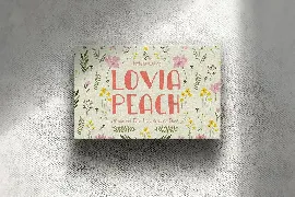 Lovia Peach font