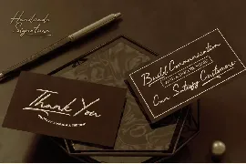 Handmade Signature - Authentic Handwritten font