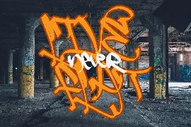 Slash Roller - A Graffiti Font