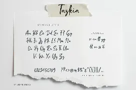 Tazkia - Handwritten Brush Font