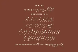 Felisha Signature Script font