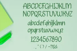 Navoleon Modern Display Font